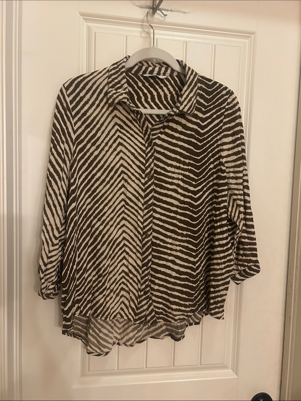 Pigalle L Striped V-Neck Button Front Blouse in Brown & Cream
